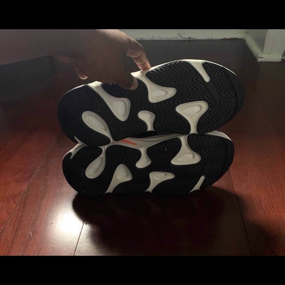 Yeezy Wave Runner - Picture 6 of 7